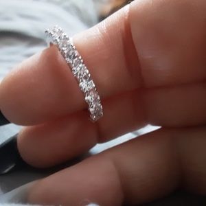 Bk In Stock!💍💎21 White Sapphire Stones Band